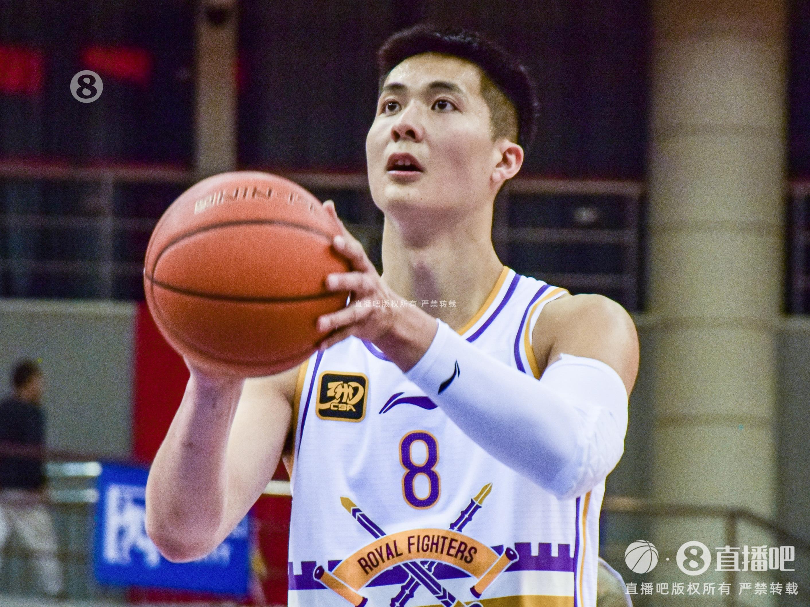 拼盡全力！朱松瑋11中9拿到22分4板6助 三分6中4